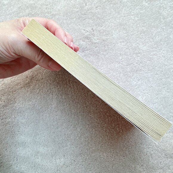 Mackenzie's Mountain by Linda Howard | Paperback Book - Picture 2 of 4